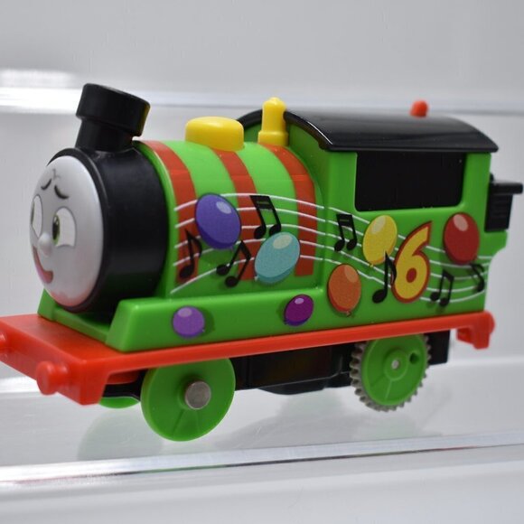 Motorized Thomas Friends Tank Engine - Party Train Percy 2021 - Picture 1 of 8